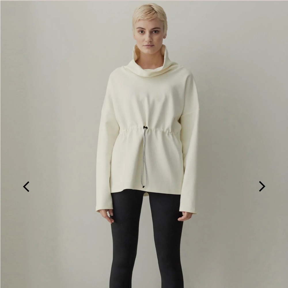 NWOT Varley Cream Drawstring Waist Funnel Neck Sweatshirt